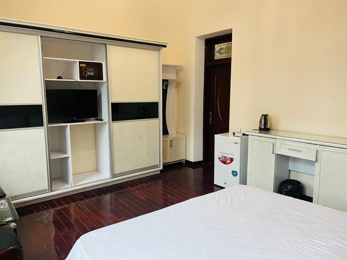 Alisher Hotel Duşanbe Dış mekan fotoğraf